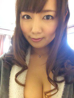 KAM-165 バストアップに効果抜群！？執拗な乳揉み乳首責め 美咲かんな