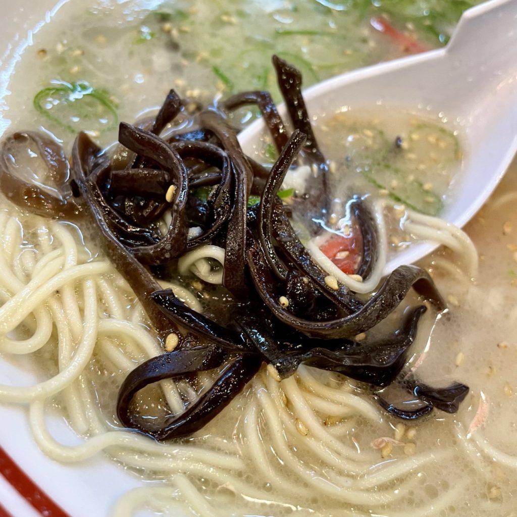 豚骨ラーメン ずるる 総本店