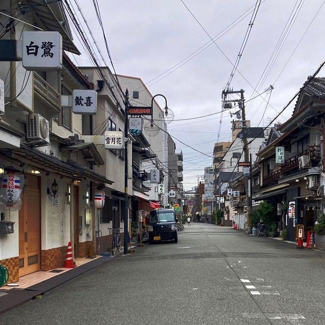 「〝テーマパーク〟飛田新地にはない〝秘境感〟」日常空間に溶け込んだ歓楽街 大阪・松島新地の夜と昼（FRIDAY） -