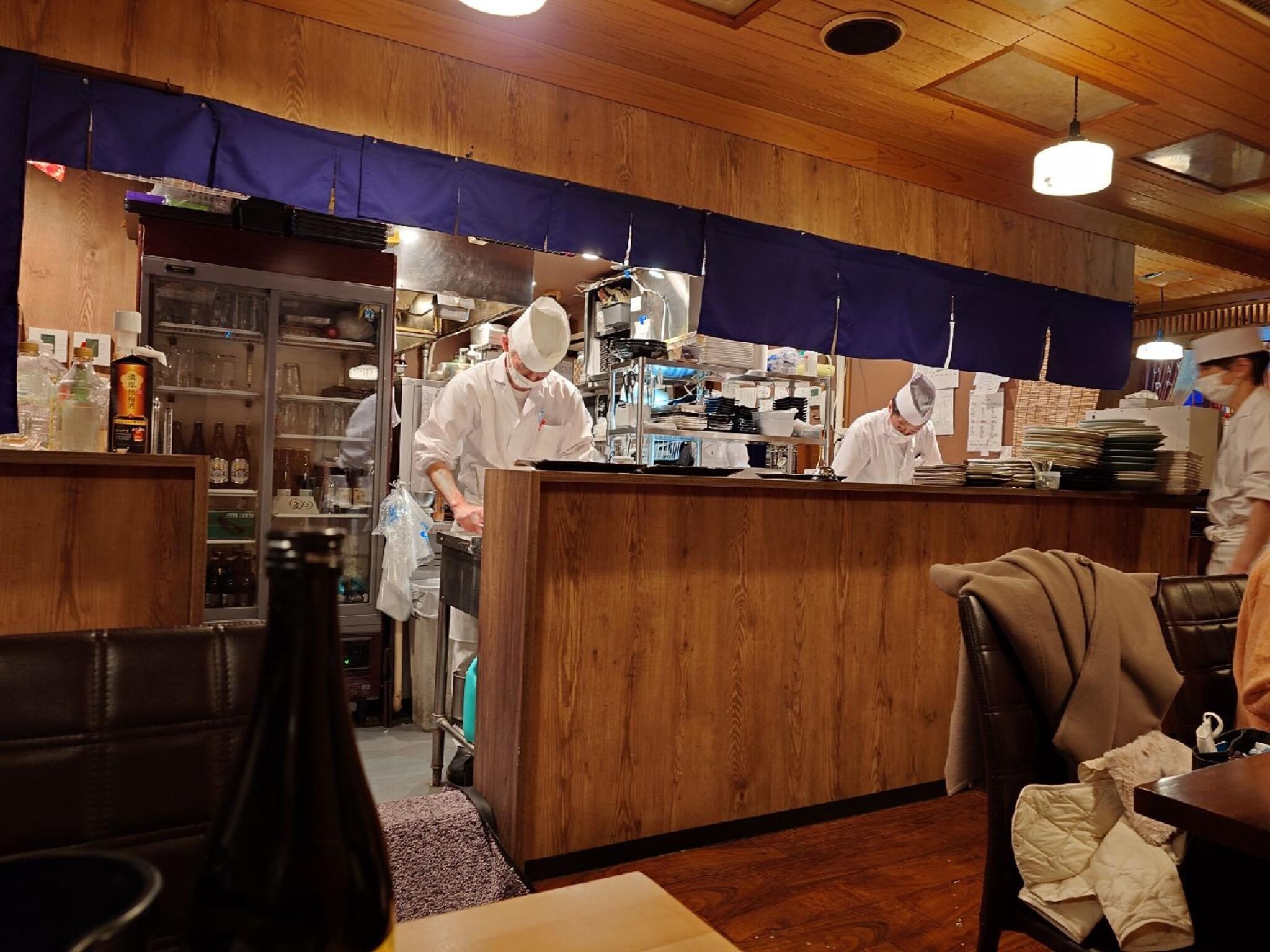 魚活鮮とあぶり焼 海へ すすきの南6条店 | 居酒屋