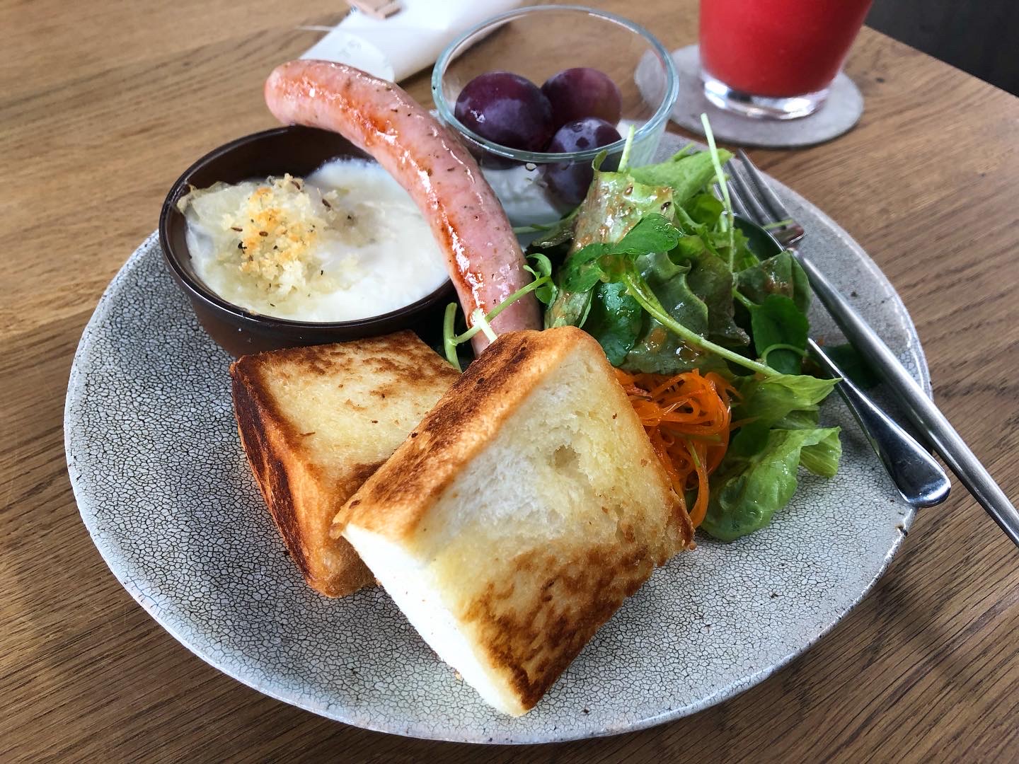 【カフェゆらら】山の麓にあるお洒落なカフェレストラン | 岐阜やおグルメ