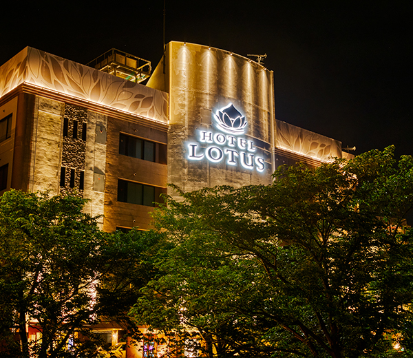 滋賀県草津市「HOTEL LaViel」第二弾🏩🎥今回は客室を紹介しています💁🏻‍♀️暖かみのある空間が2人を包んでくれます🌳☀️  #ラブホテル