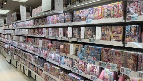 新年からきめ細かく、見やすい売場へ変えていきます!!【関西 信長書店LOVE TOYS（アダルトグッズ）情報】 |