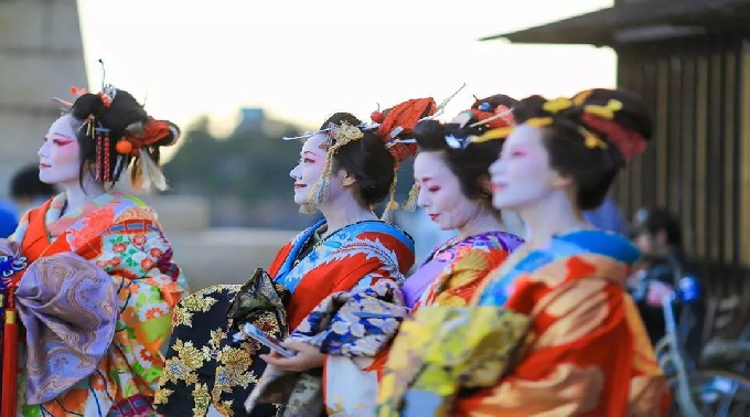 5年ぶりにおいらん道中が復活！江戸時代のにぎわいを再現した「しながわ宿場まつり2024」が9月28・29日に開催｜さんたつ by 散歩の達人