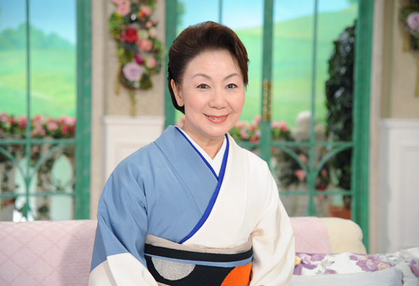 ７３歳・音無美紀子、美人姉とゴルフ「６才も上なのに、私より１０から２０ヤード先まで飛んでいく」 - スポーツ報知