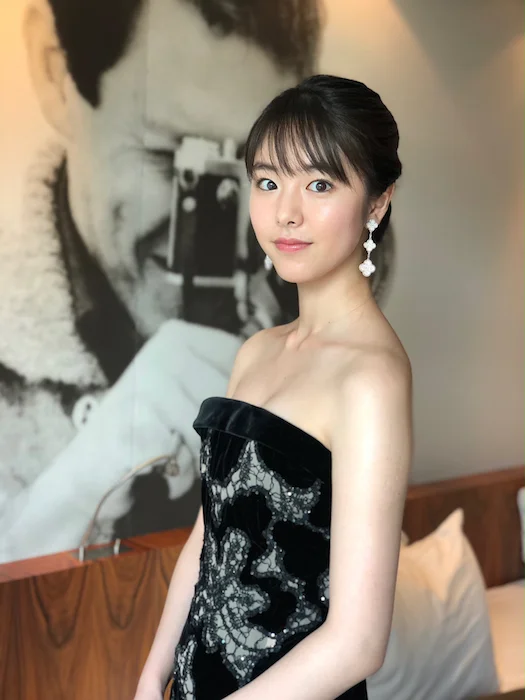 Amazon.co.jp: ◎お宝ハプニング 若手女優宮本茉由清原果耶☆唐田えりか☆山田杏奈☆福本莉子