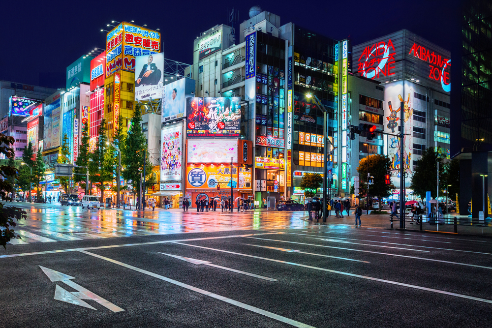 Neon Temptations: Akihabara's Red