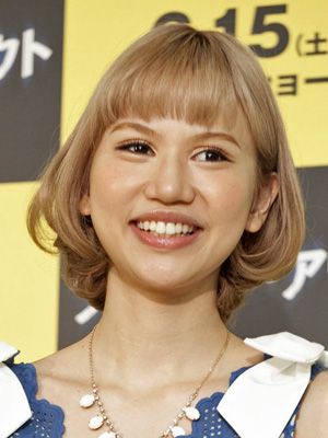 衝撃デビューから早1年 水沢アリーの厚い唇がセクシー！ |