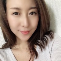 役満ボディー”岡田紗佳 ミニスカ美脚ショット公開に「色気がすごい」「なんでこんなにエロいの？」― スポニチ