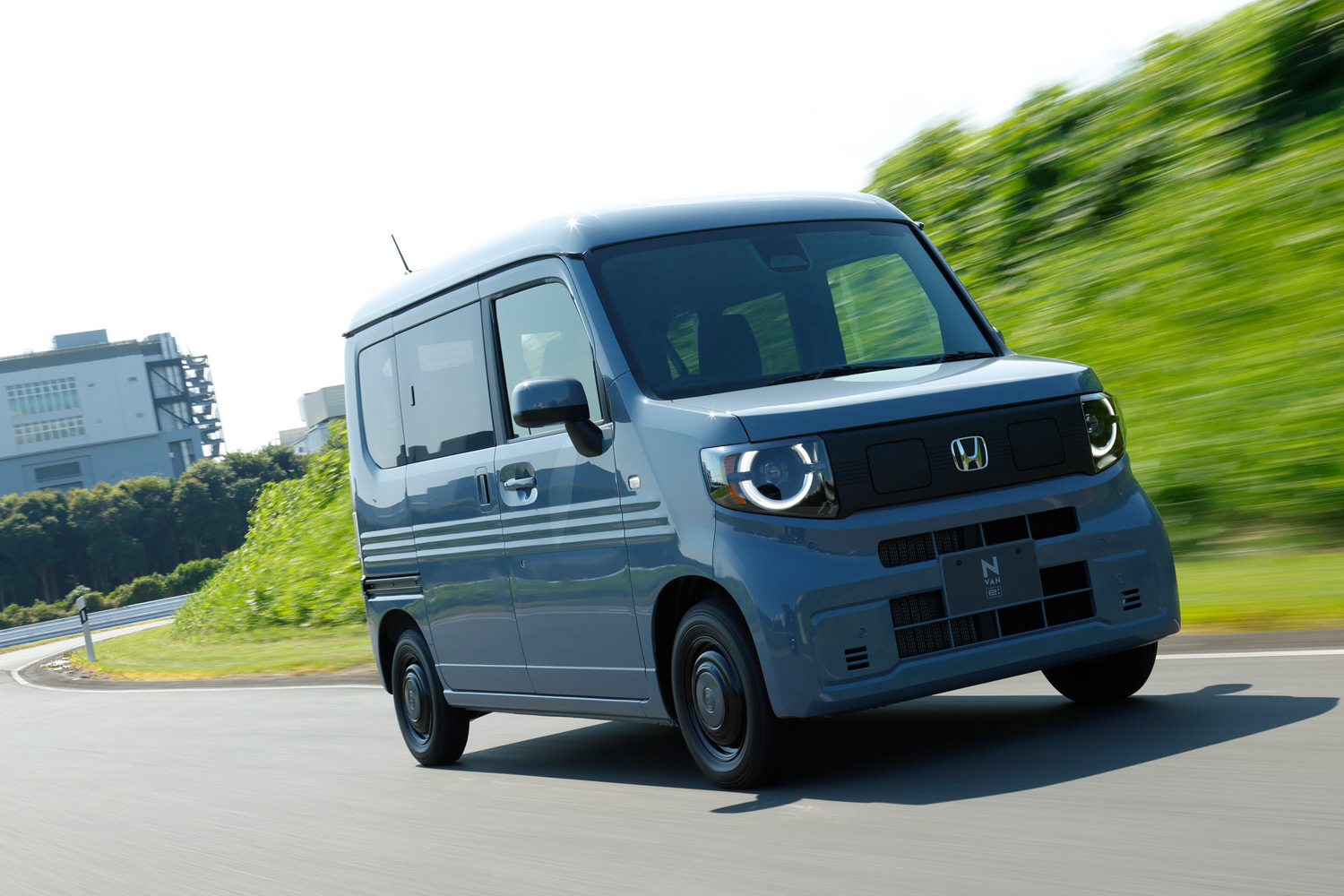 ホンダ『N-VAN e:』試乗記【烏山大輔】電動化時代の働くクルマは1人乗りが基本 -