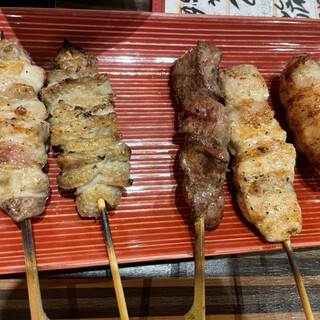 写真 : 大衆焼鶏炭焼き