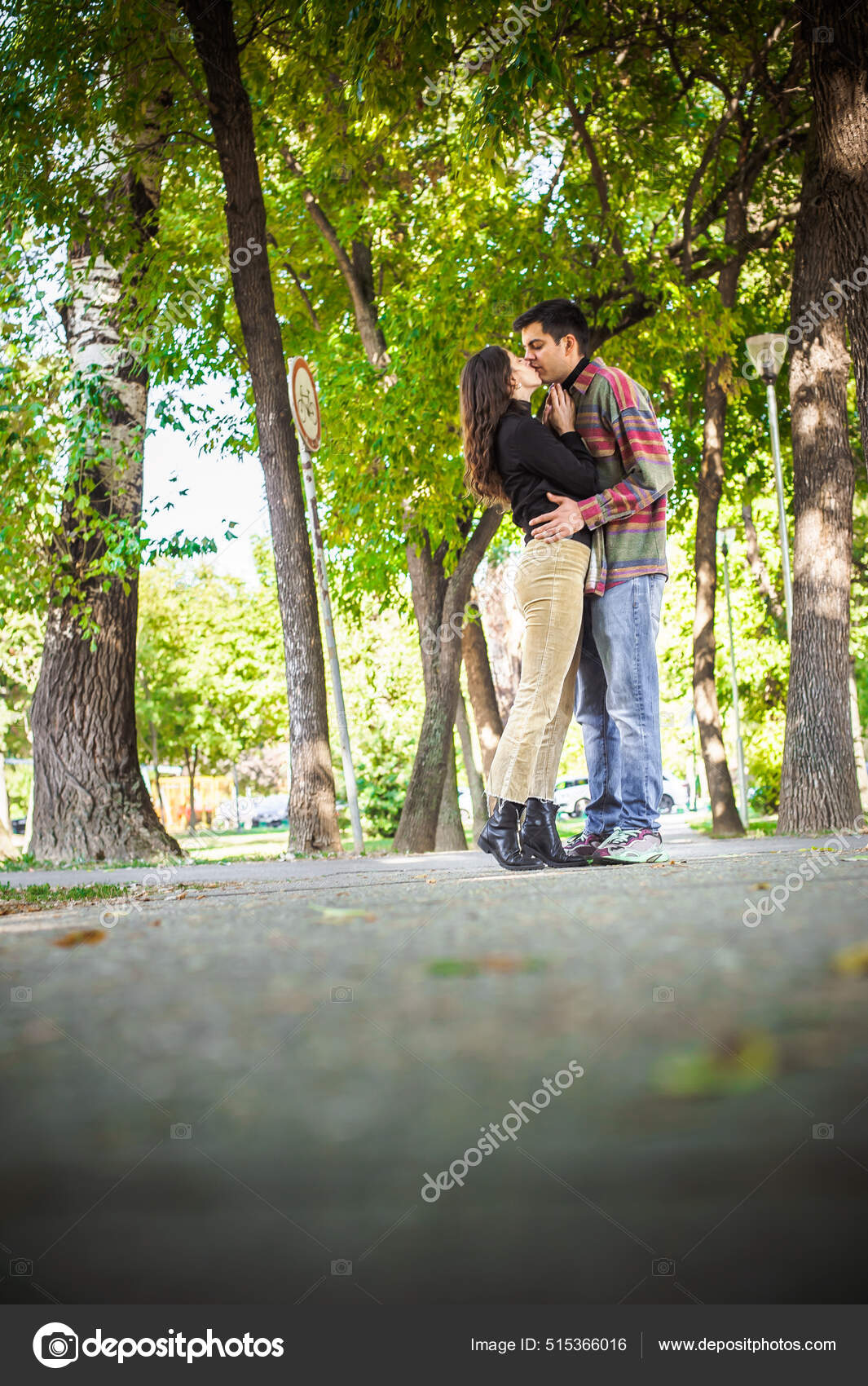 世界中のカップルの中で一番熱いキスをしました。