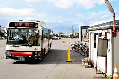 6月から工事開始！ まもなく消える築88年の木造駅舎 小海線 岩村田駅（長野県佐久市）（清水要）