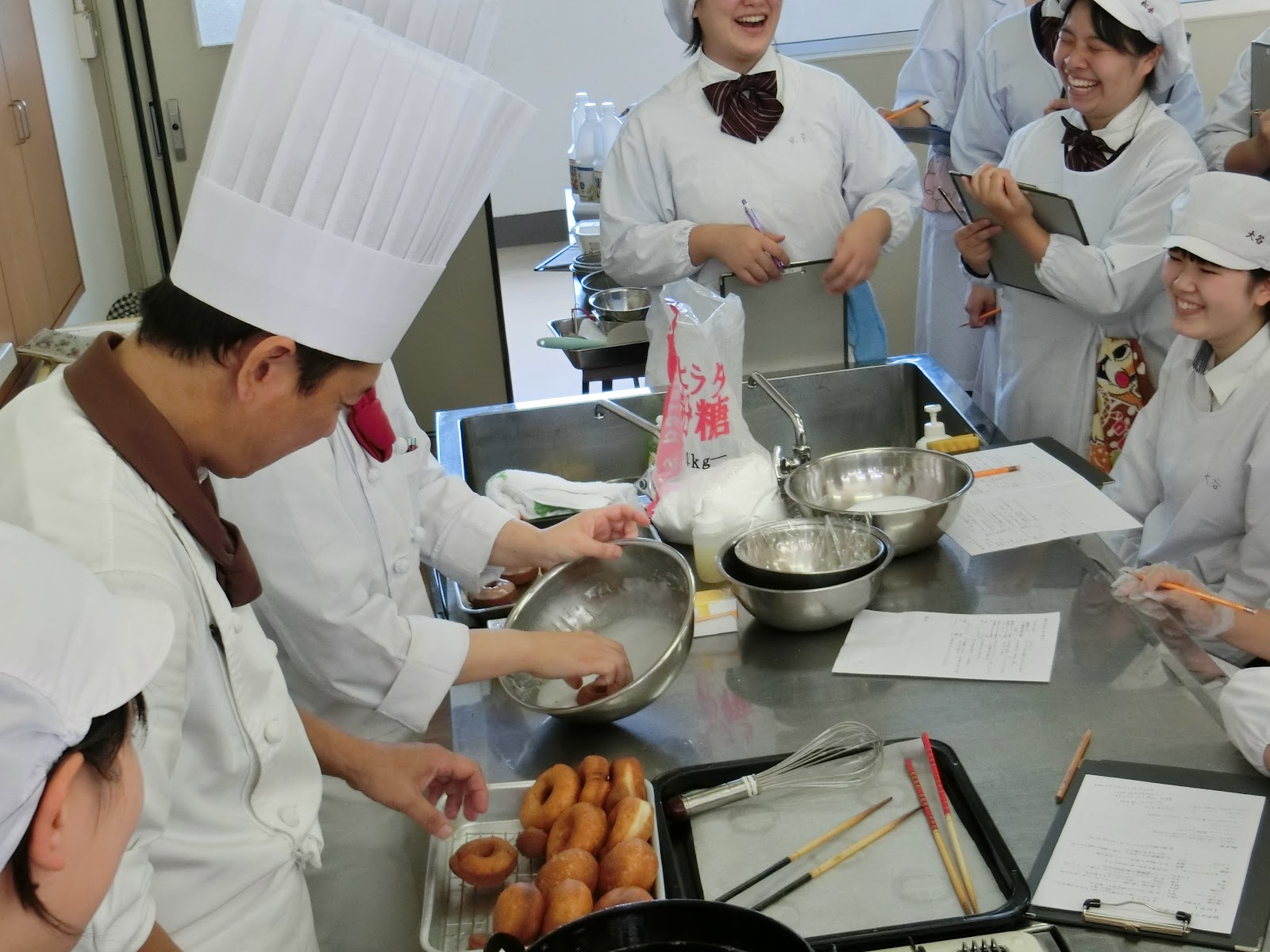 みかしほ学園 日本調理製菓専門学校・日本栄養専門学校 | 学校法人みかしほ学園のサイトです