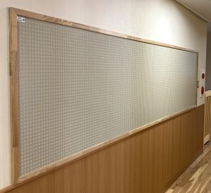 連絡板・掲示板 | 神栄ホームクリエイト｜物干金物、タラップ、室名札、郵便受箱、ドアハンドル等の建築金物メーカー