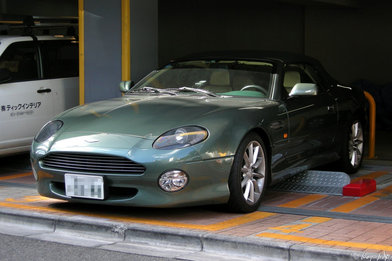 中古車 アストンマーティン DB7ヴォランテ