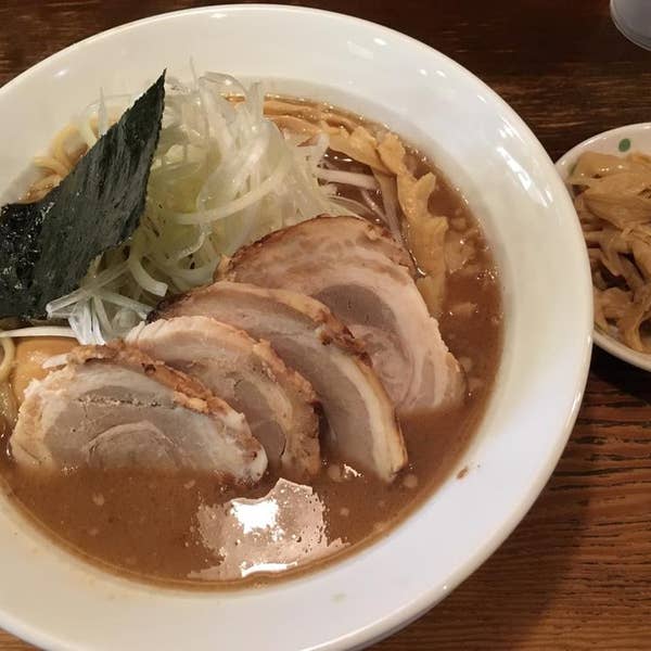 ガッツを補充して！日の出ラーメン【上前津】 - おいでよ名古屋の食べ歩きログ