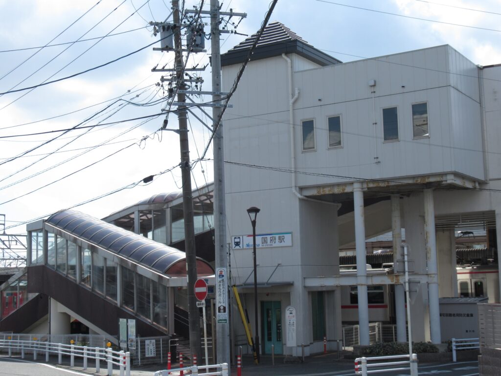 名鉄名古屋本線の駅名標 - 駅名標あつめ。