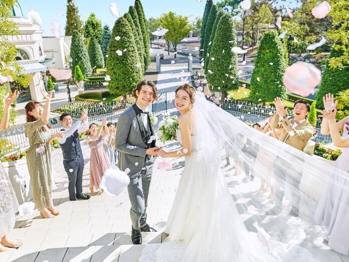 実話再現NTRドラマ 結婚式当日ネトラレ 結婚する私、偶然にも式場の黒服マネージャーがかつての元カレだった… 葉山美空