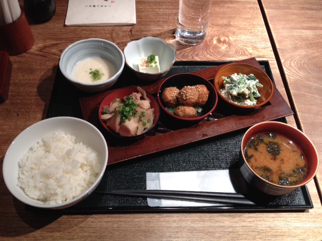 赤坂かこい 別邸 彩華（いろは）（赤坂/居酒屋） -