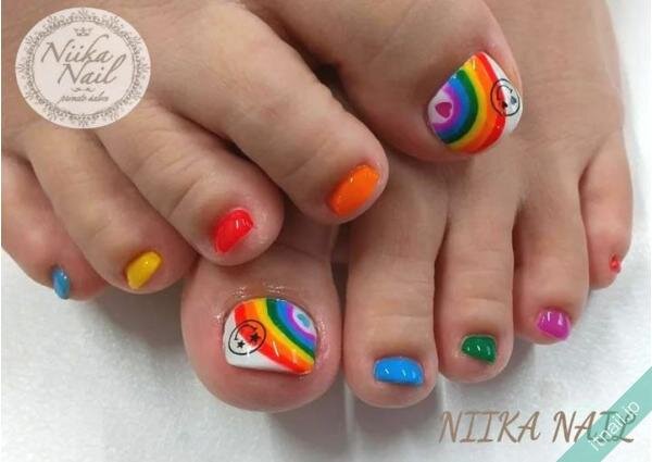 カラフルな夏最後のビーチネイル⛱️, ありがとうございました😊,  #フォアネイル#西千葉#foinail#gelnail#gel#ジェルネイル#고민상담#美甲#ネイルサロン#ネイル#フットジェル#footgel#japanesenail#ネイルデザイン#西千葉ネイルサロン#젤네일#ニュアンスネイル#韓国パーツネイル#フットネイル#夏ネイル#レインボーネイル