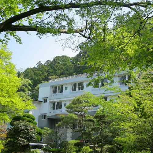 超有名温泉地・箱根温泉のピンクコンパニオン体験談！箱根の女の子は蠱惑（こわく）だに！｜スーパーコンパニオン宴会旅行なら宴会ネット