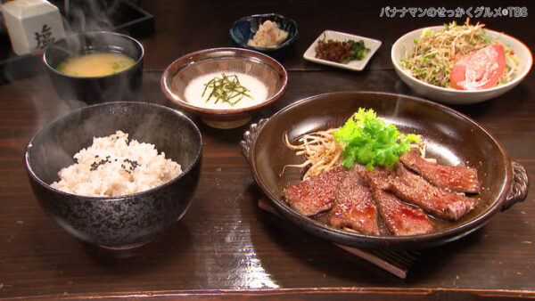 これまた安定の雲仙市国見町のほたるさんでランチ😋 カツ鍋定食と唐揚げ定食を注文👍  広い空間でゆっくりランチタイムを過ごせて、子どもからお年寄りまで楽しめるお店ですね😄 ご馳走様でした🙇