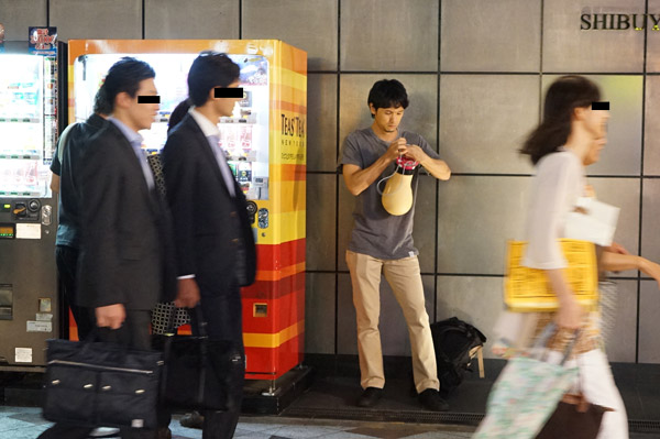 東京で1番逆ナンが行われているのは電車の中。特に山手線の中が多くなっている。 | 東京変態ガイド