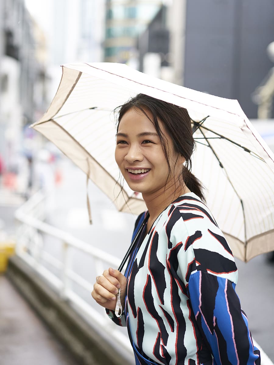 今日とは違う、未来の私のきっかけになる「本」の存在 ふたりの“あずさ”の往復書簡（GINZA）