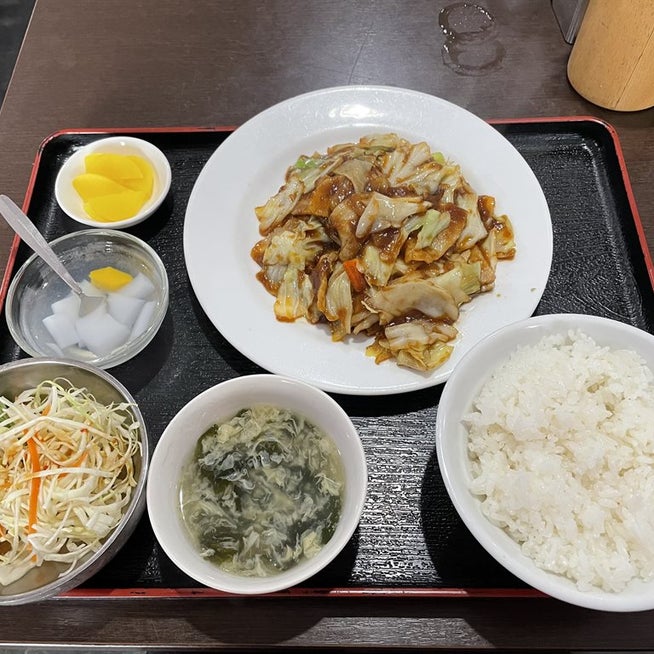 アクセス至便な『秋葉原漁港 快海』でランチ。特選 海鮮丼1000円はありえないコスパのよさ！｜さんたつ by 散歩の達人