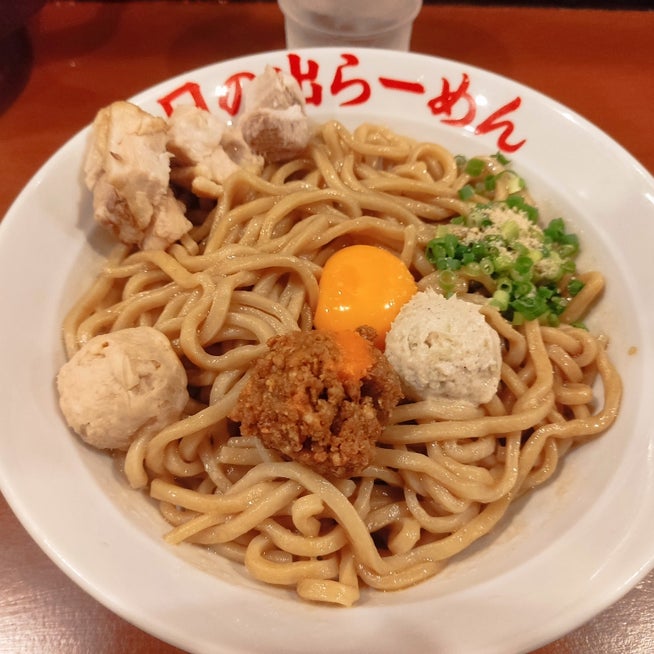 日の出ラーメンのガッツ麺DXを食べてみた！名古屋市中区大須 - 名古屋サラリーマンのランチグルメ＆ビジネスアイテム