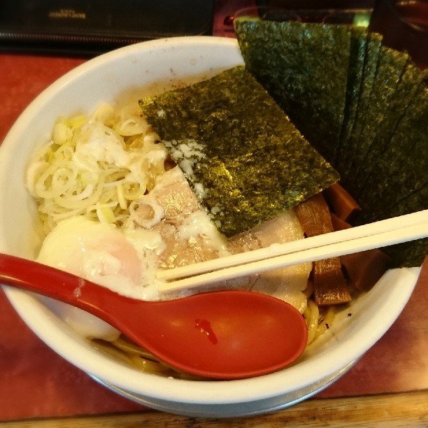 自家製太打麺 勢拉（せいらー）(西千葉/ラーメン) |