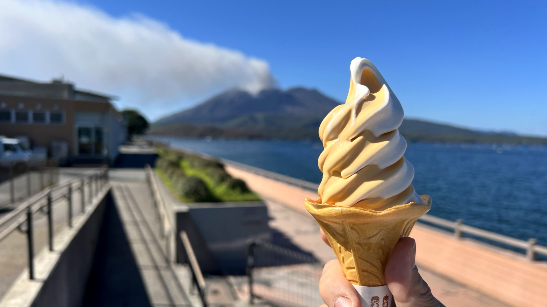 鹿児島でクロワッサンソフトクリームの移動販売 居酒屋オーナーが3年越しで実現 - 鹿児島経済新聞