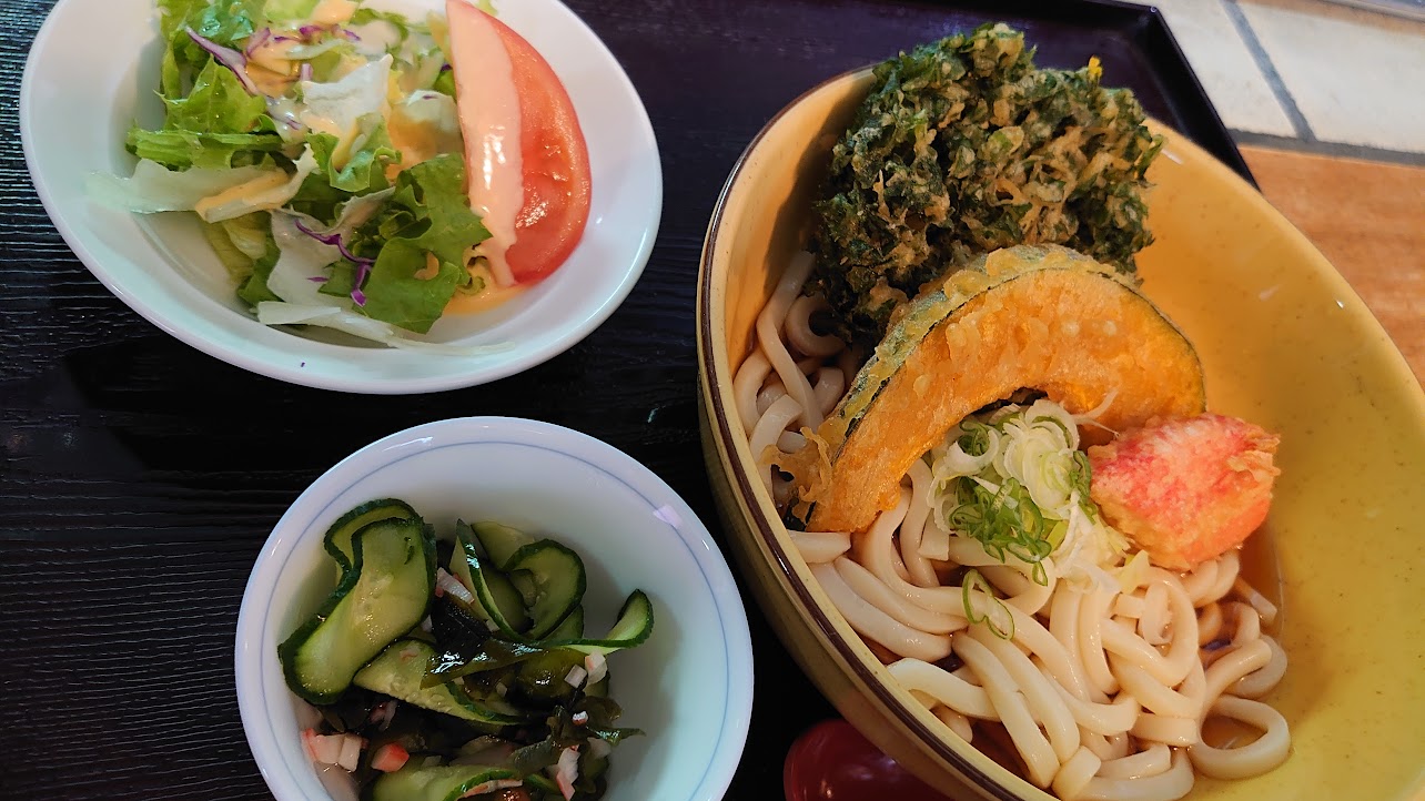 拉麺 忠次朗（沼津南口・沼津港・沼津南/ラーメン） -