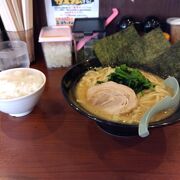 家系ラーメン 😋 久喜市 慶屋 ここのネギチャーシュー丼も美味しい😋🎶