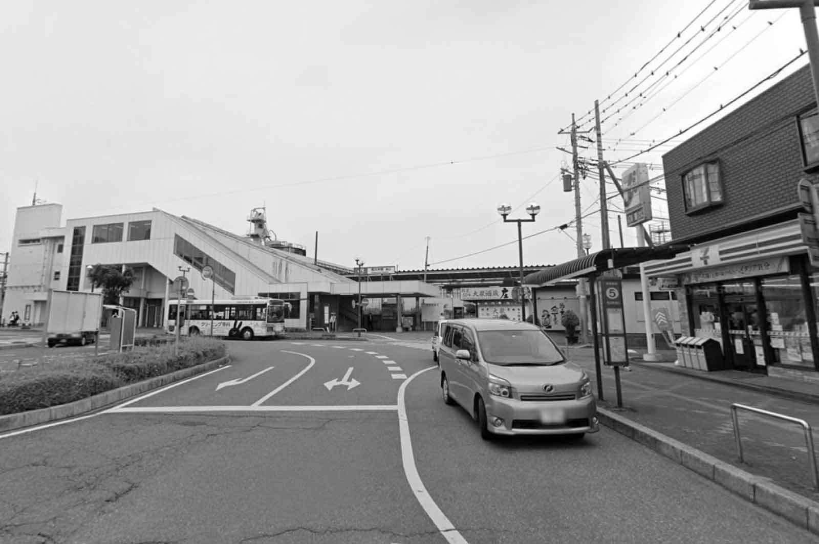 新橋（無料風俗案内所）新橋駅烏森口の飲み屋街。 – 古今東西舎