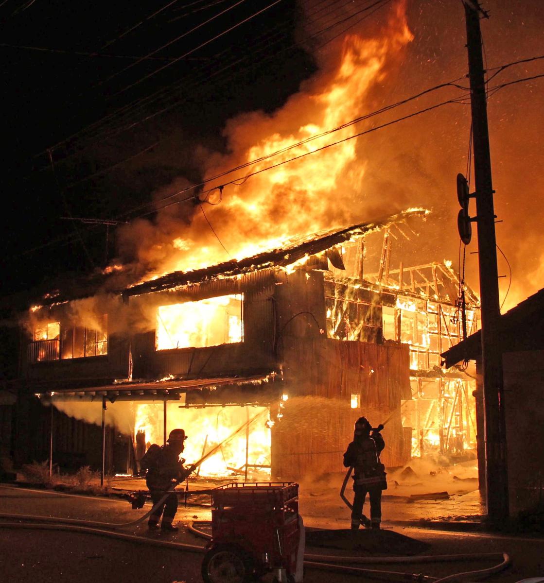 新潟県長岡市で火事 閉業した割烹から出火 (新潟日報) - Yahoo!ニュース