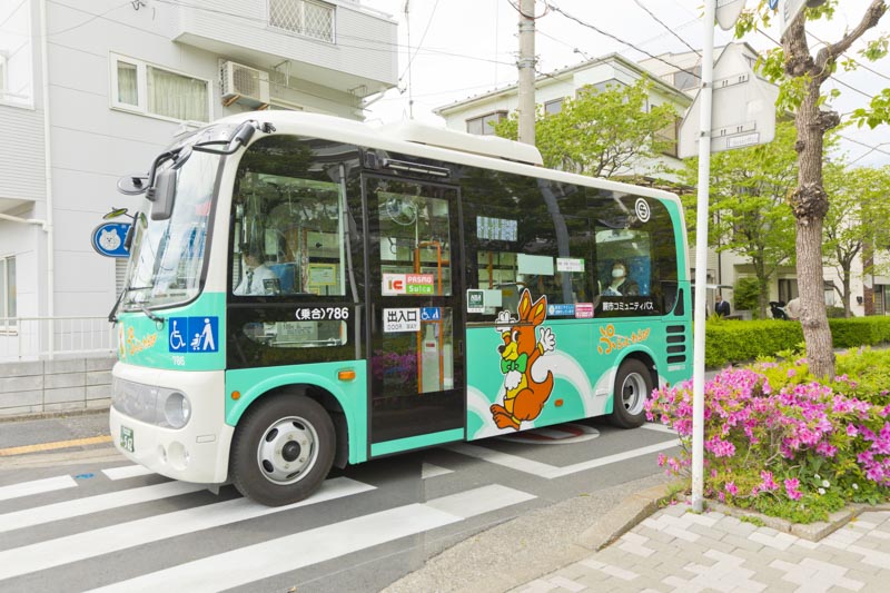 国際興業バス 車窓［蕨55］戸田公園駅→蕨駅西口 - YouTube