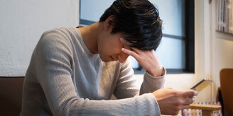 自殺へ追い込まれるほどの誹謗中傷！加害者の責任は？｜あなたの弁護士