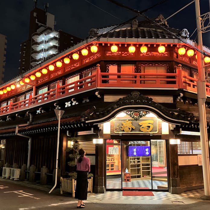 大阪・飛田新地 早朝撮影 今回は飛田会館にて、飛田の早朝と深夜の撮影、SNS・メディア関連への掲載許可をいただくことができました。