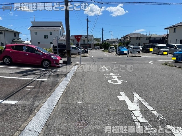 小針２丁目（大矢）駐車場（月極駐車場）|新潟県新潟市西区小針2丁目872-8  （PK000014575）|屋根（なし）|平置き（舗装【あり】）詳細|Park Direct（パークダイレクト）